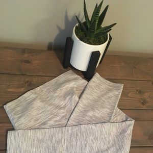 Lululemon Luxe capris